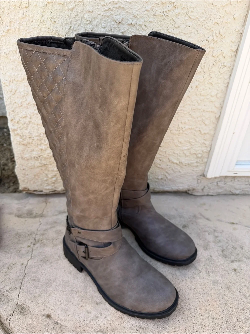 Torrid Women's Grey Faux Leather Quiltes Wide Calf Chain Moto Boots Size 10